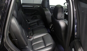 
									Porsche Cayenne complet								