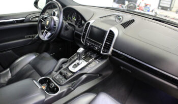 
									Porsche Cayenne complet								