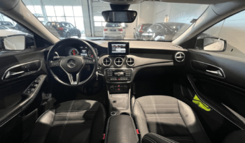 
									Mercedes-Benz CLA complet								