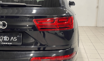 
									Audi Q7 complet								