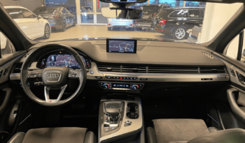 
									Audi Q7 complet								