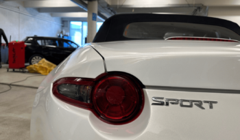 
									Mazda MX-5 complet								