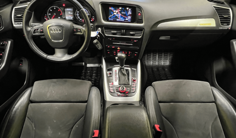 
								Audi Q5 complet									