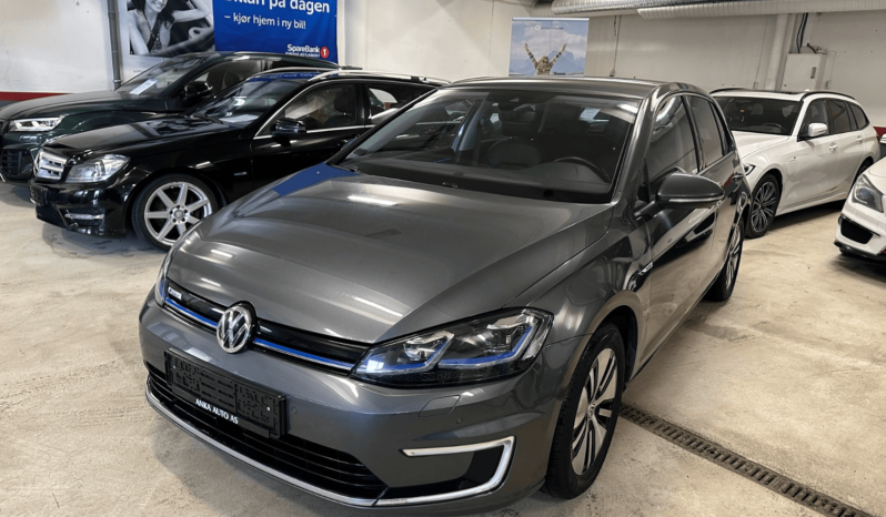 
								Volkswagen Golf complet									