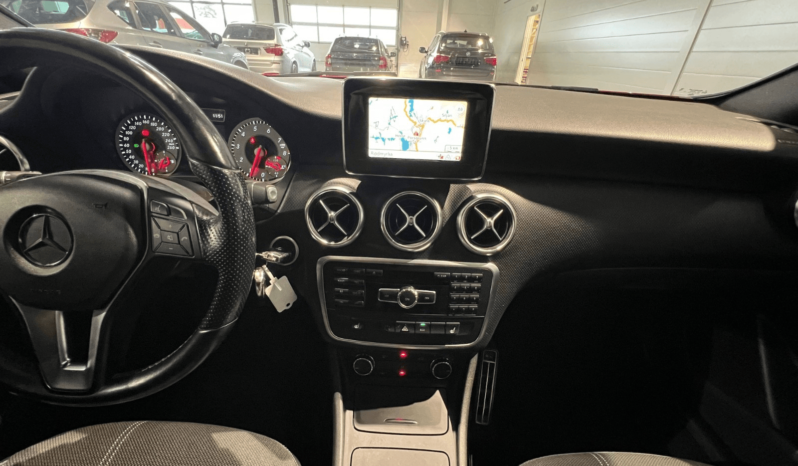 
								Mercedes-Benz Classe A complet									